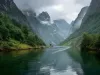 Fjord-in-Norwegen1-1200x800